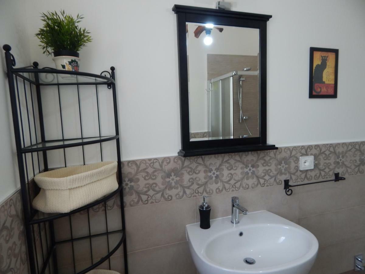 Appartamento Due Sorelle ซีโรโล ภายนอก รูปภาพ